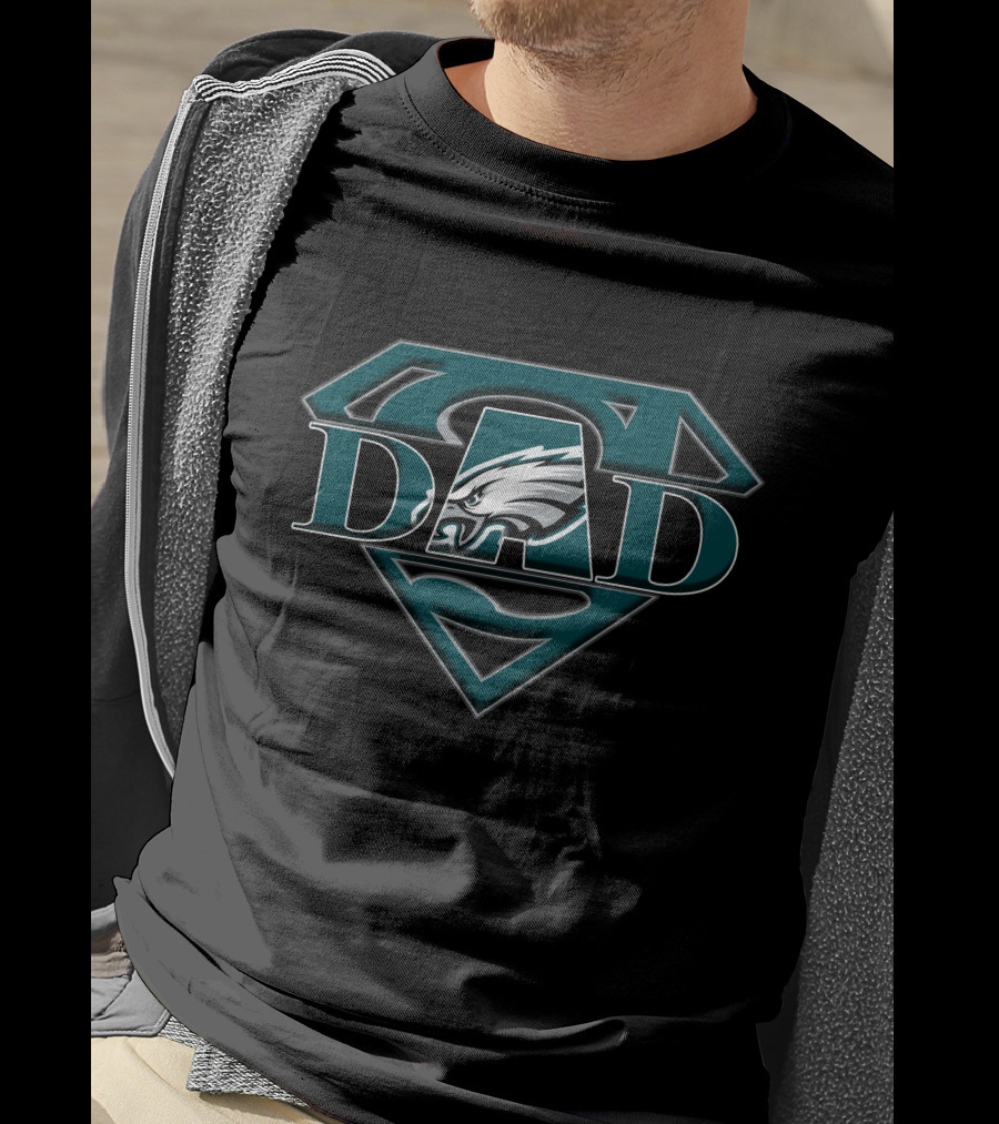 Eagles Super Dad Logo With Team Symbol In Shield T-Shirt