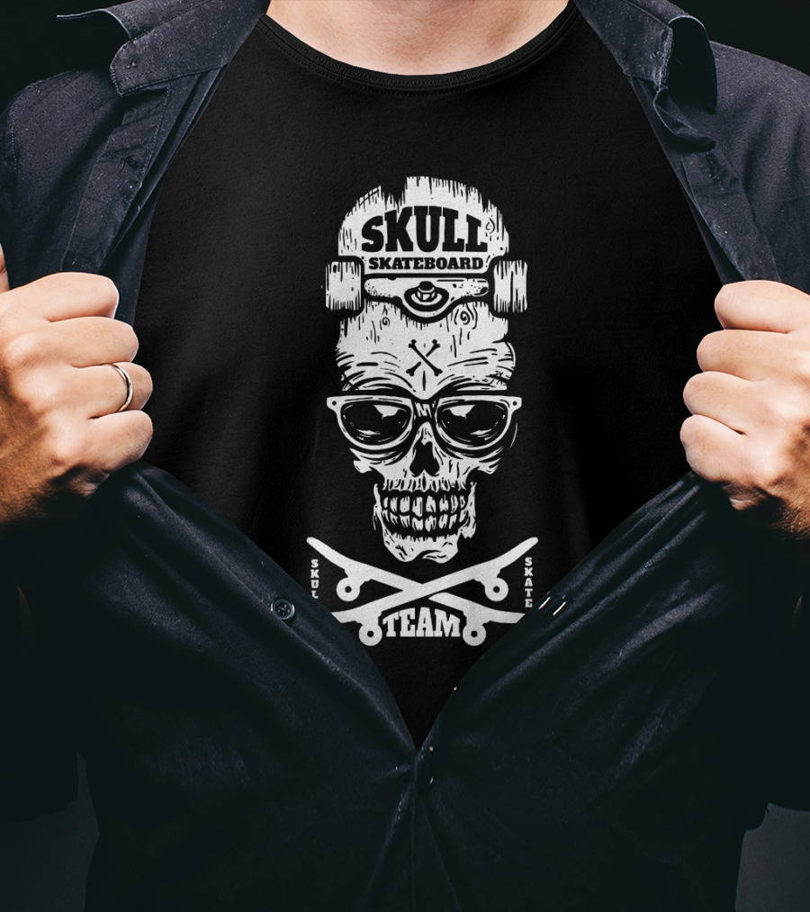 Skull Team Skateboard Halloween Skull Skate Skateboard T-Shirt