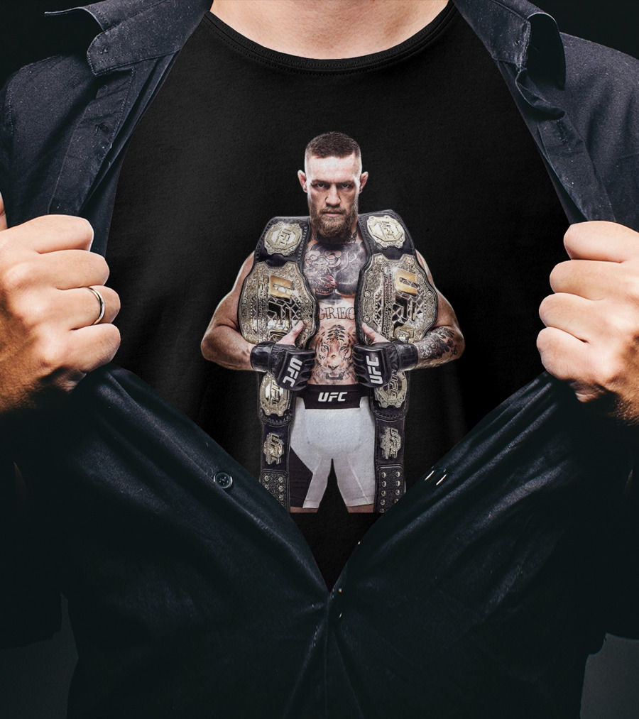 Conor McGregor Double UFC Champion EA Sports UFC 3 Cover UFC 196 Victory T-Shirt