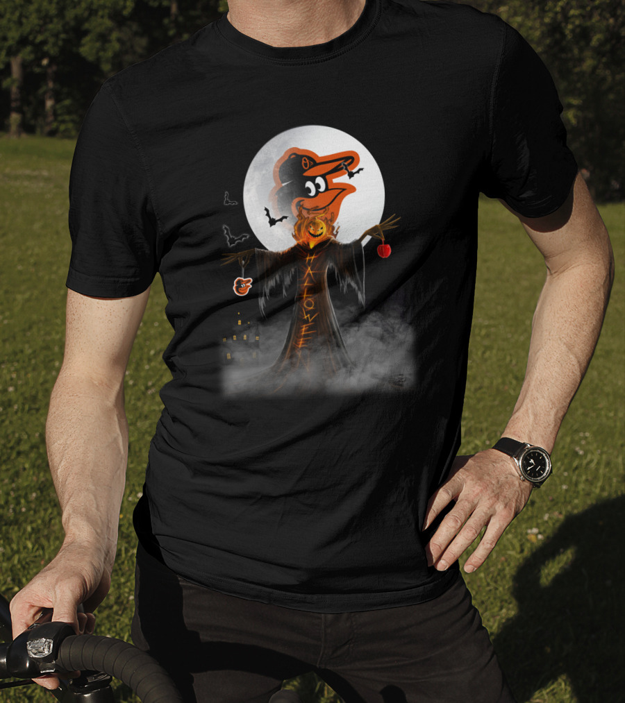 Halloween Baltimore Orioles Spooky Full Moon Scarecrow With Bats T-Shirt