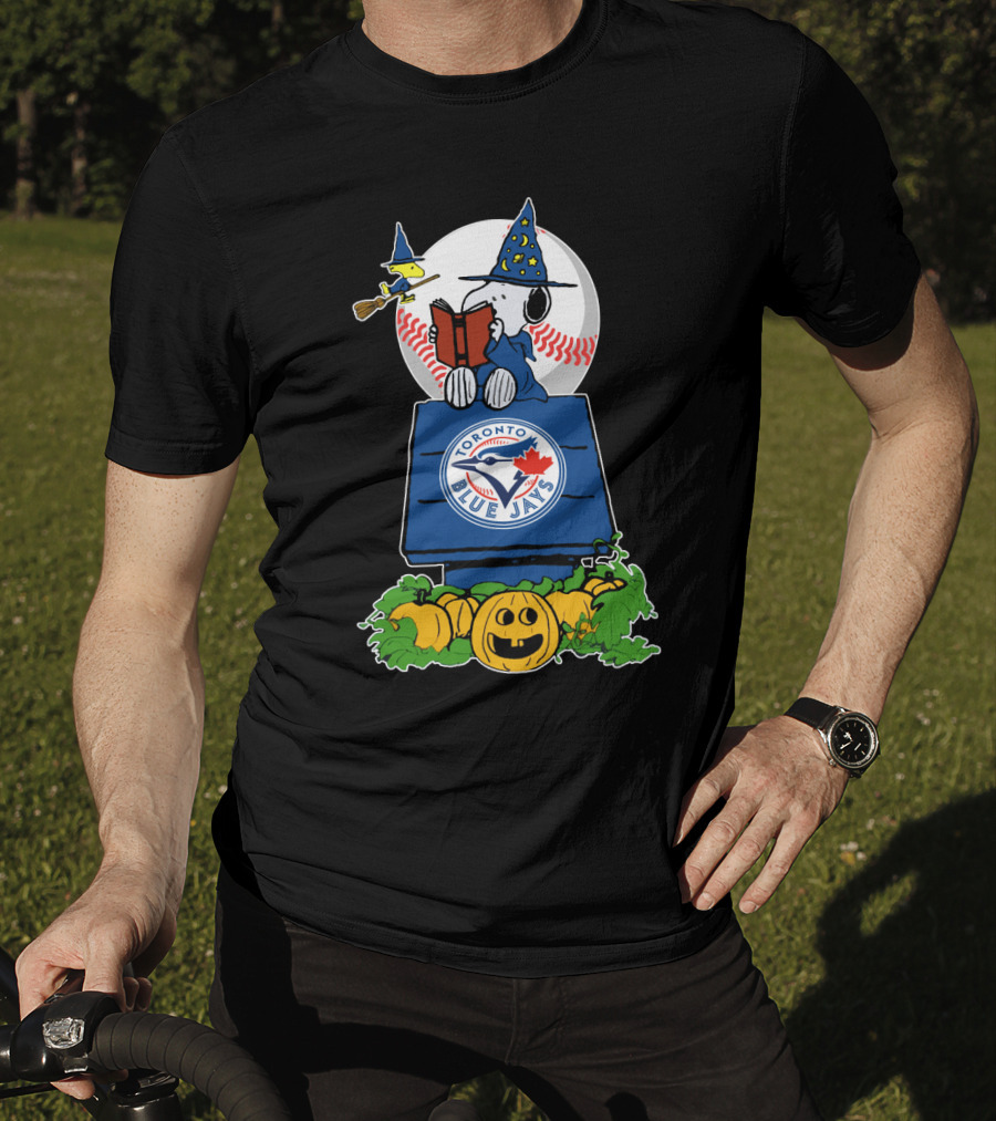 Toronto Blue Jays Halloween Peanuts Snoopy Witch Pumpkin T-Shirt
