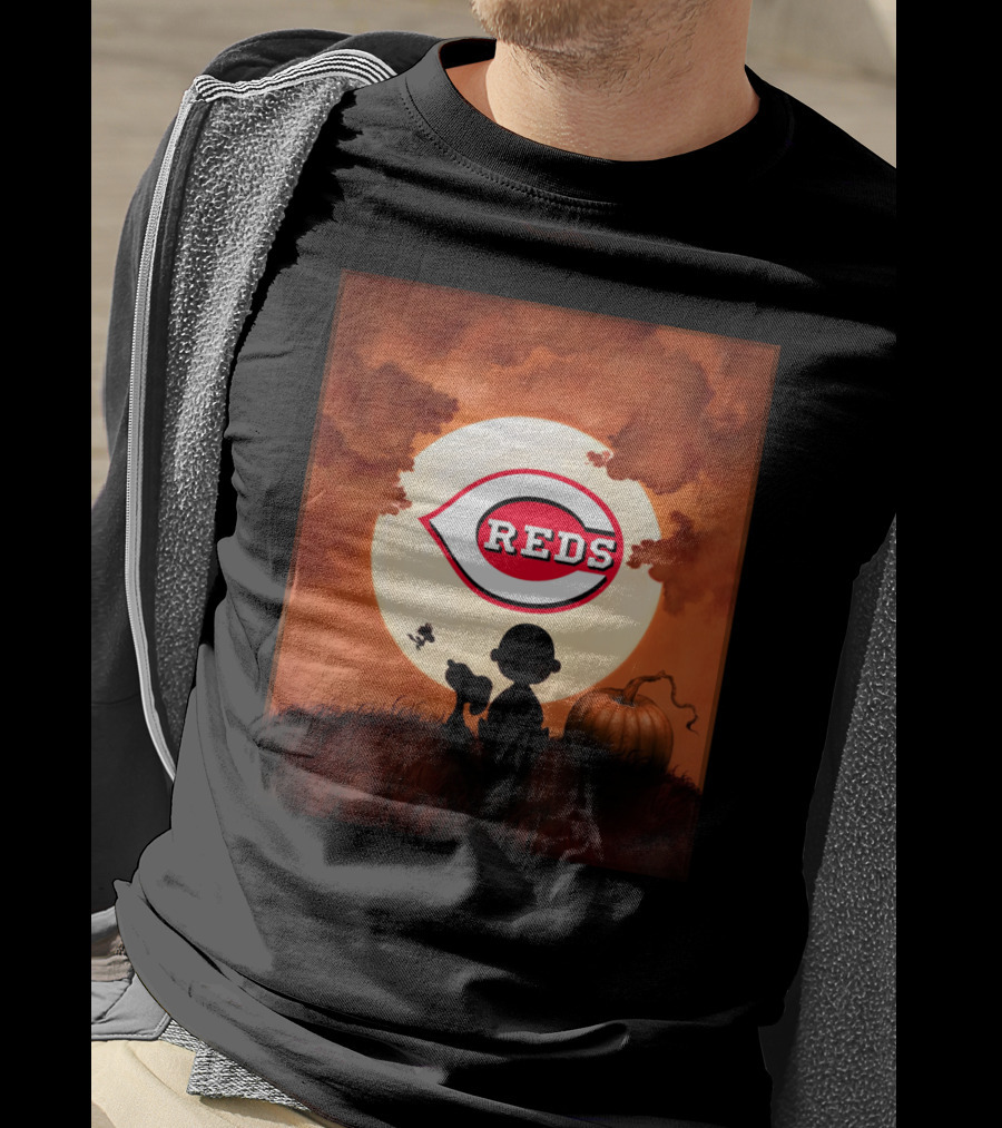 Cincinnati Reds Full Moon Silhouette With Pumpkin T-Shirt