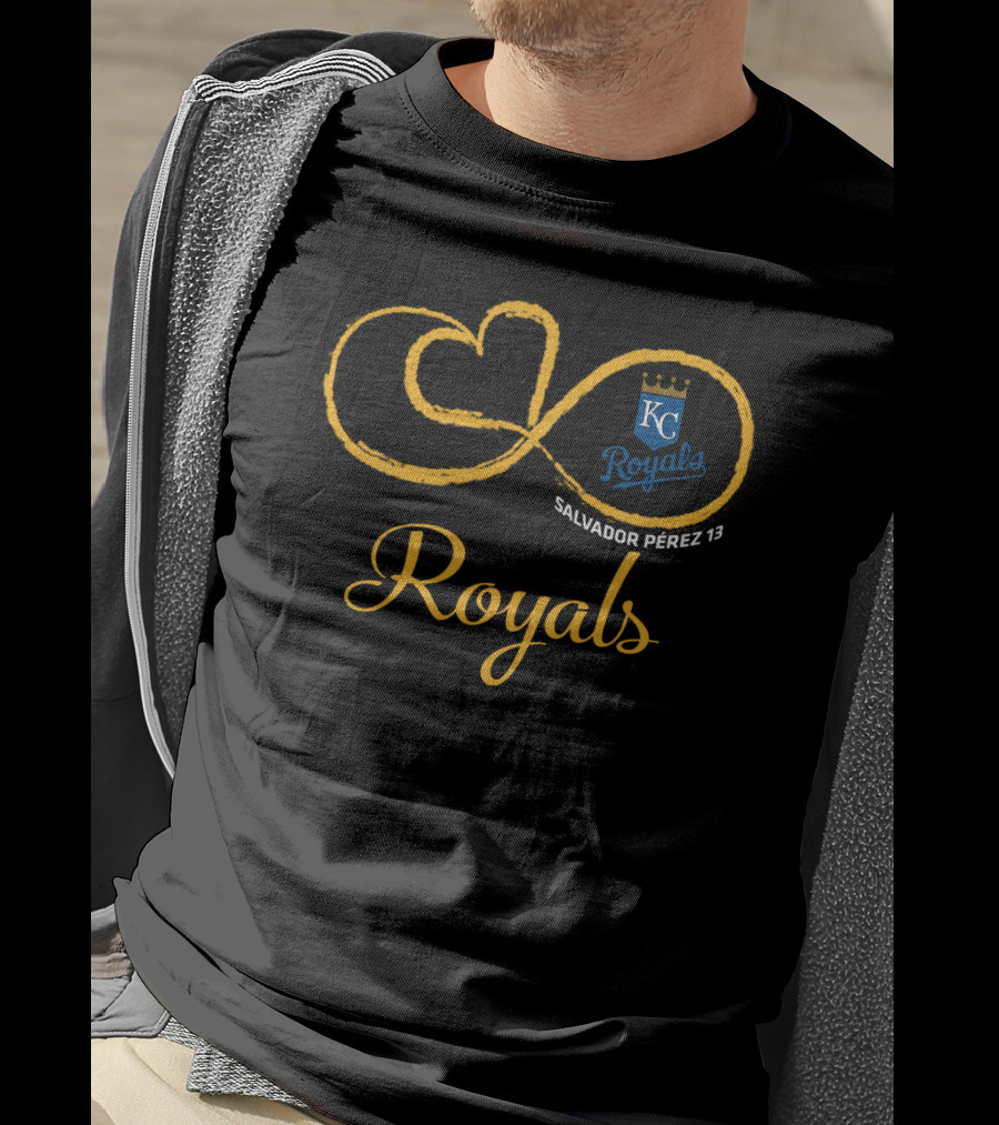 Kansas City Royals Salvador Pérez 13 Infinity T-Shirt