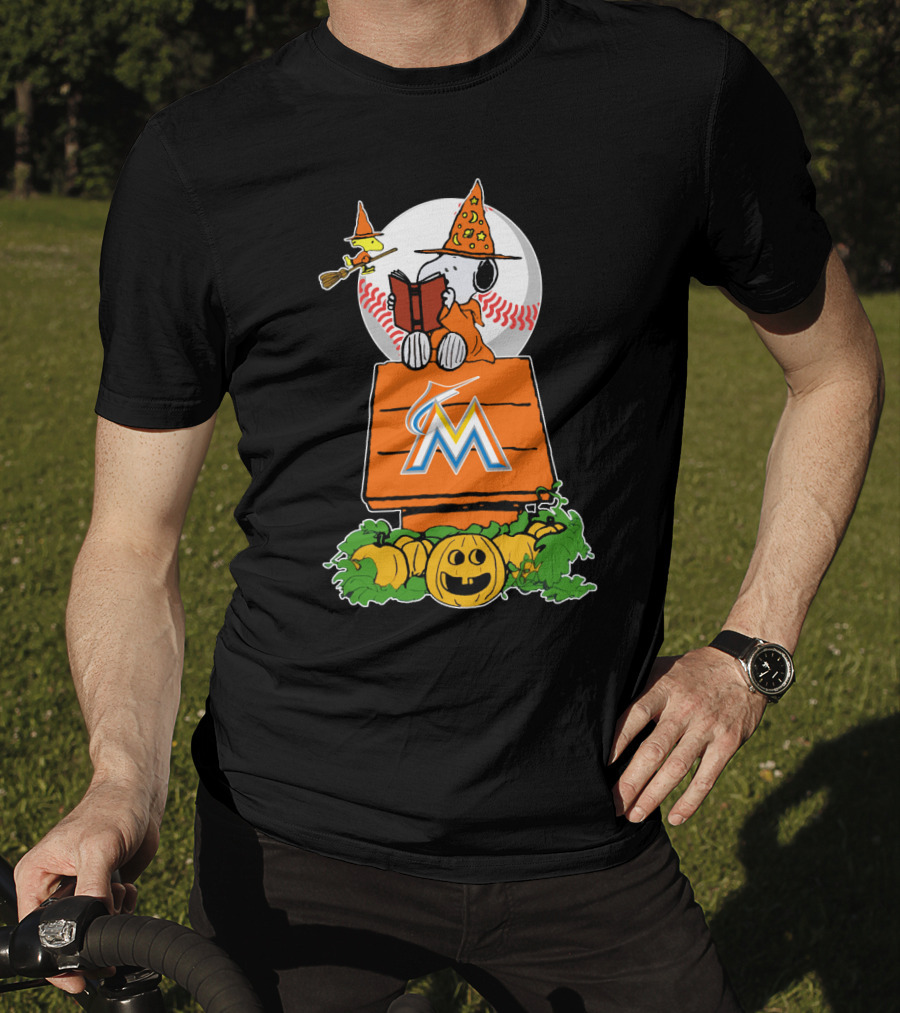 Miami Marlins Halloween Baseball Snoopy Pumpkin T-Shirt