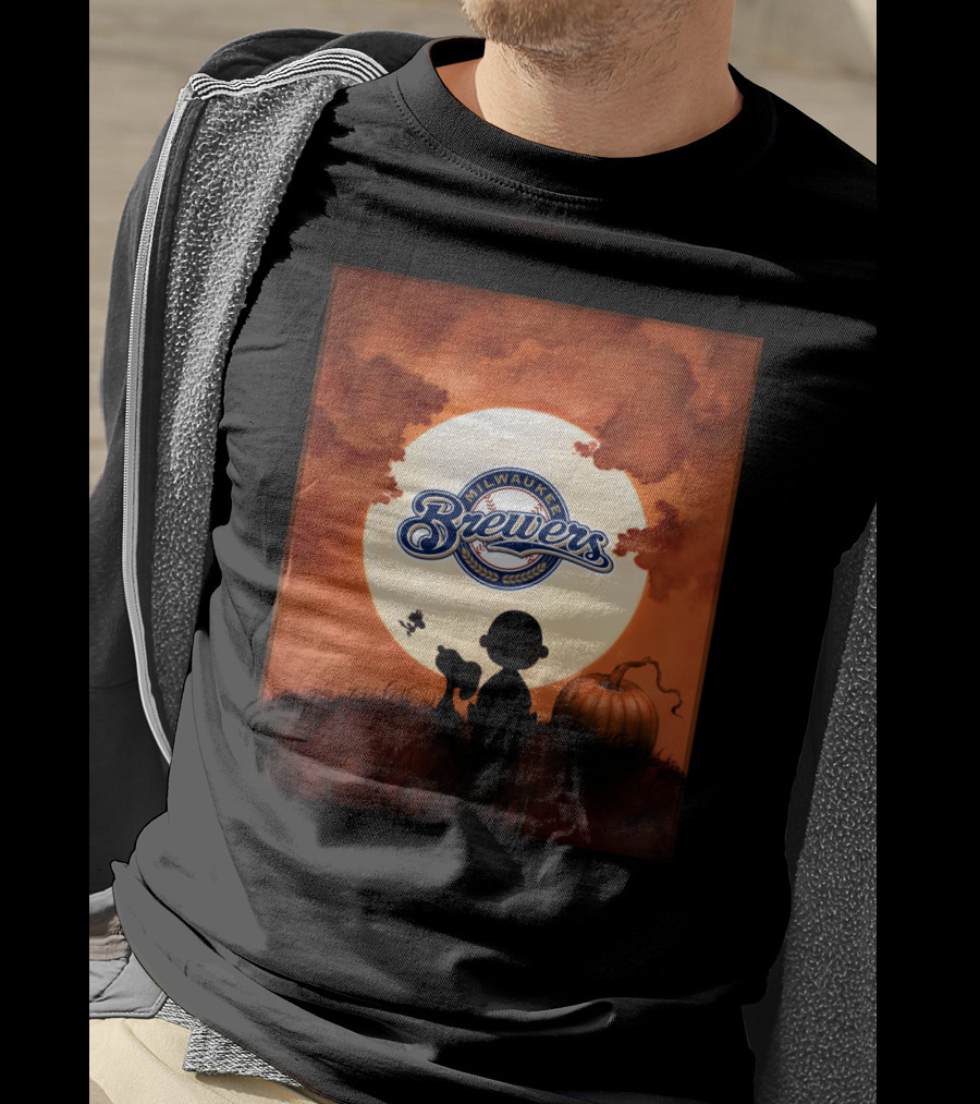 Milwaukee Brewers Halloween Full Moon Pumpkin Scene T-Shirt