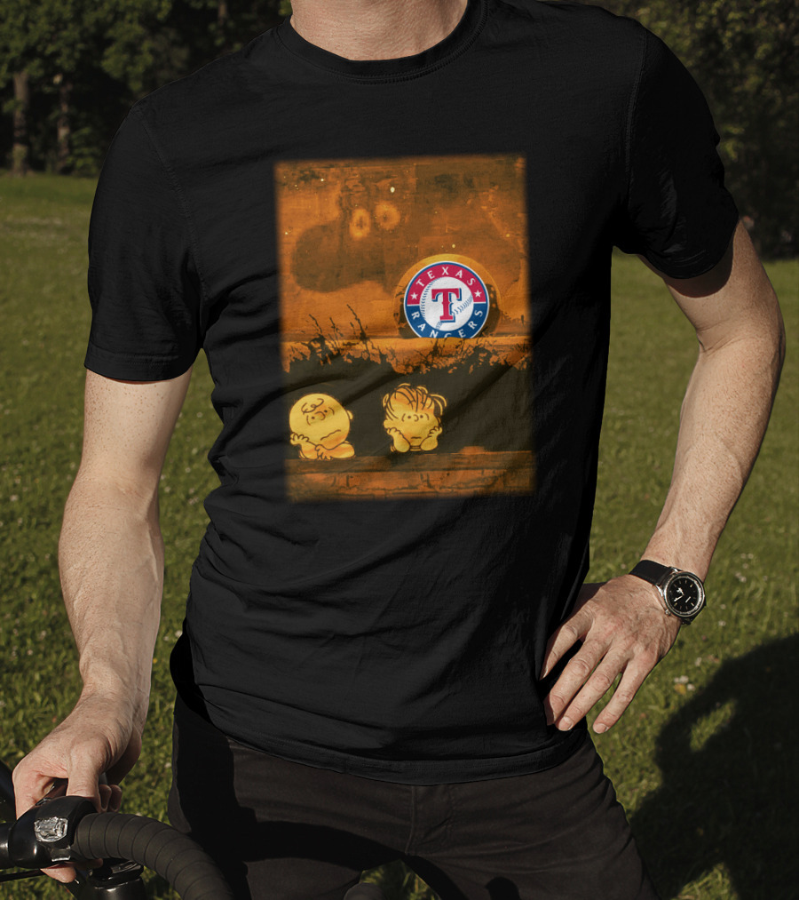 Texas Rangers Peanuts Halloween Charlie Brown Linus Pumpkin Patch T-Shirt