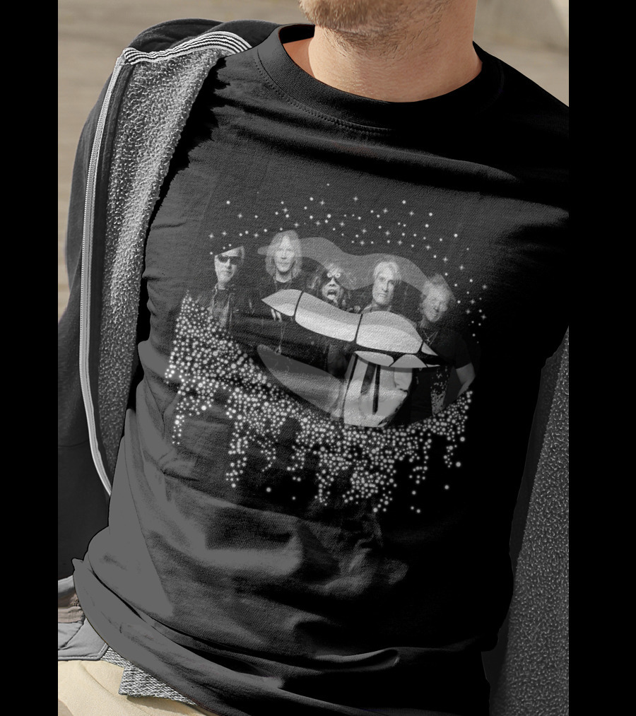 AeroSmith Band With Glitter Lips T-Shirt
