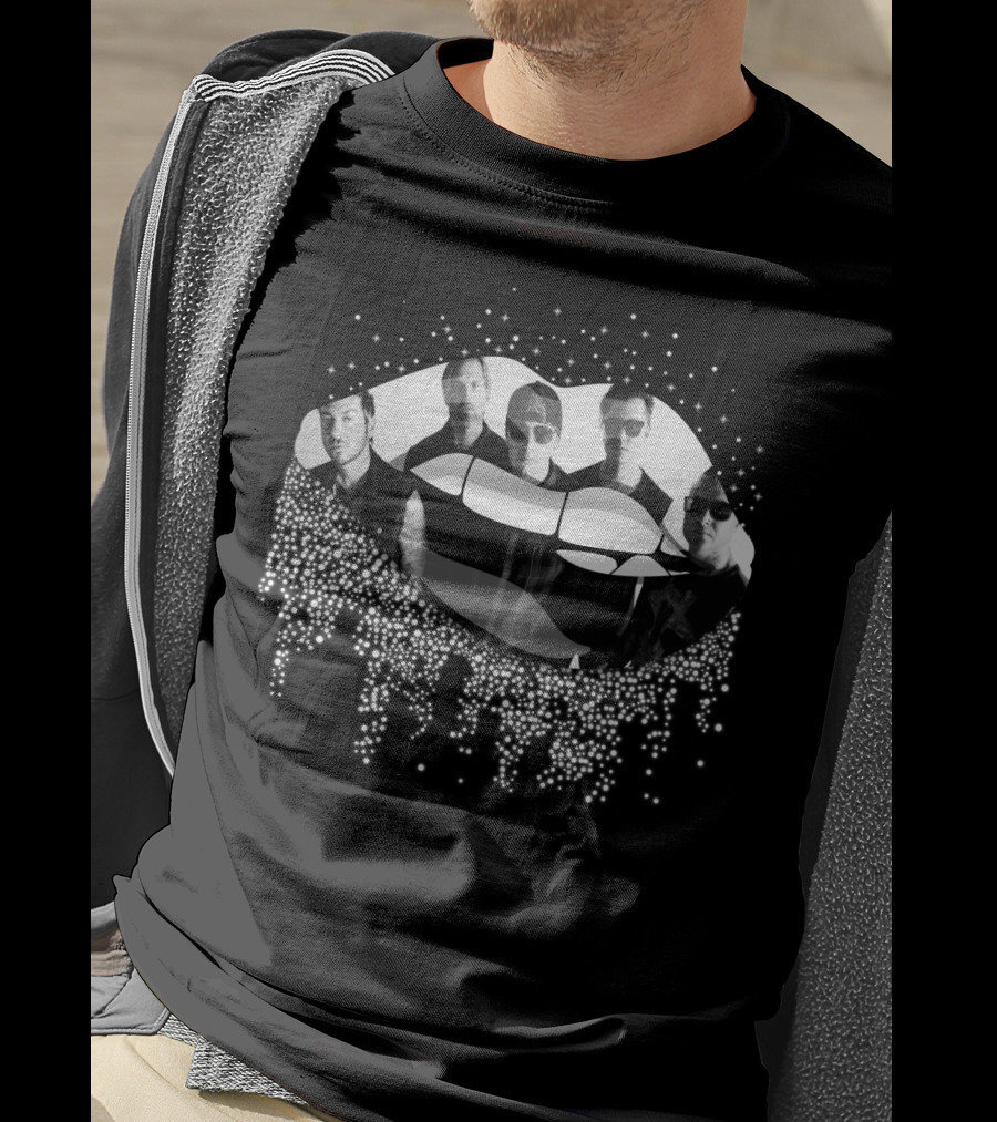 Avenged Sevenfold Band Members Dripping Lips Black And White Silhouette T-Shirt