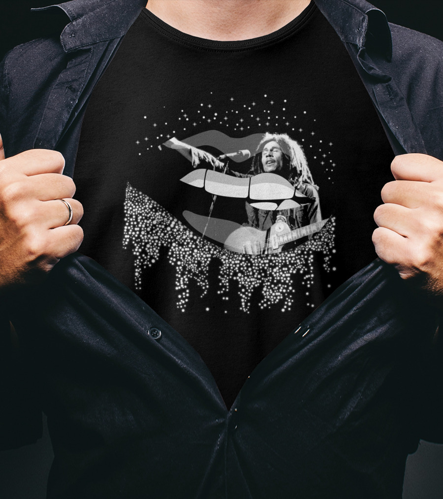 Bob Marley Black And White Lips With Guitar And Sparkle T-Shirt