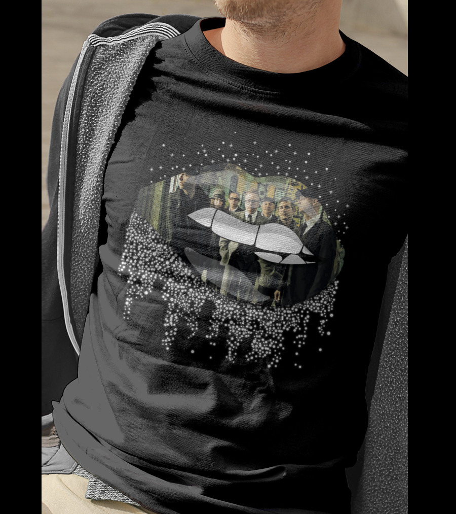 Flogging Molly Band Members Inside Luminous Lips With Dripping Sparkle Effect T-Shirt