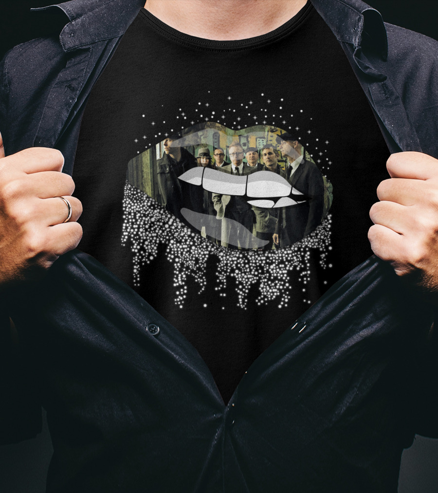 Flogging Molly Band Members Inside Luminous Lips With Dripping Sparkle Effect T-Shirt
