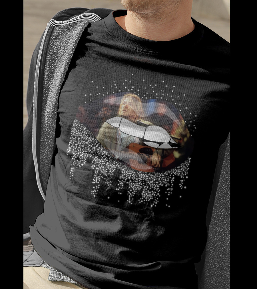 Kurt Cobain Mtv Unplugged Guitar Lip Art T-Shirt