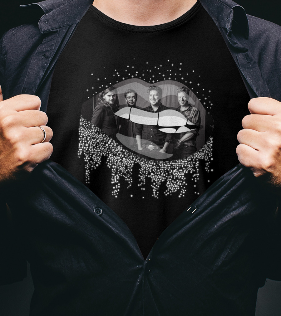 Mumford And Sons Black And White Lip Silhouette Band Members Photo T-Shirt