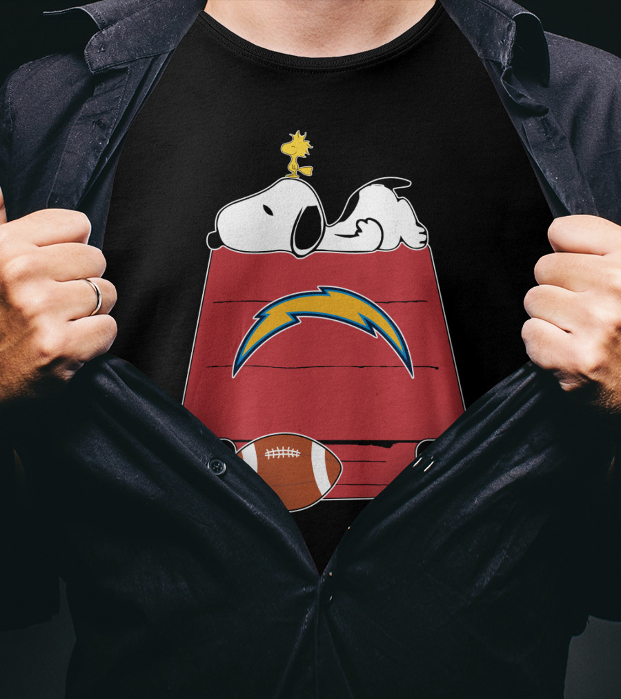 Snoopy And Woodstock Los Angeles Chargers Football Doghouse T-Shirt