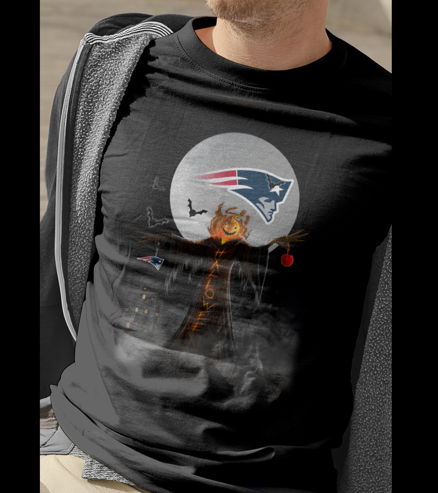 Halloween New England Patriots Pumpkin Moon Bats T-Shirt