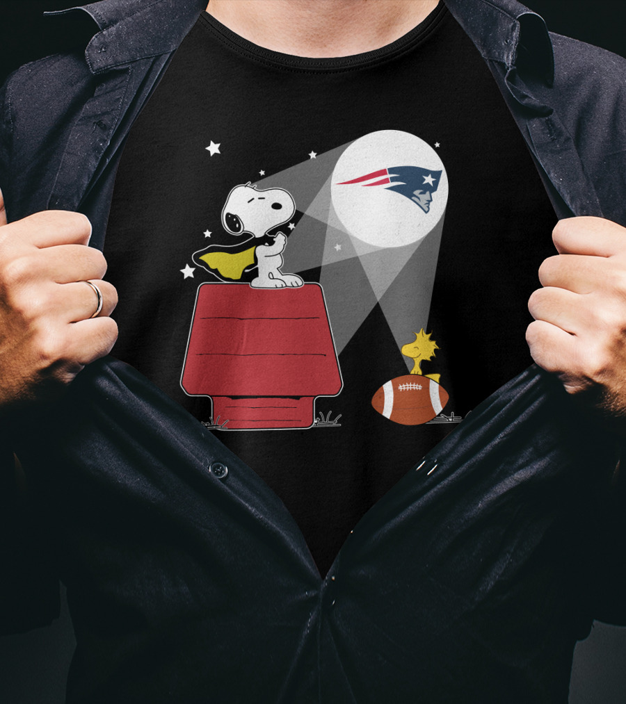 Snoopy Woodstock Peanuts New England Patriots Spotlight T-Shirt