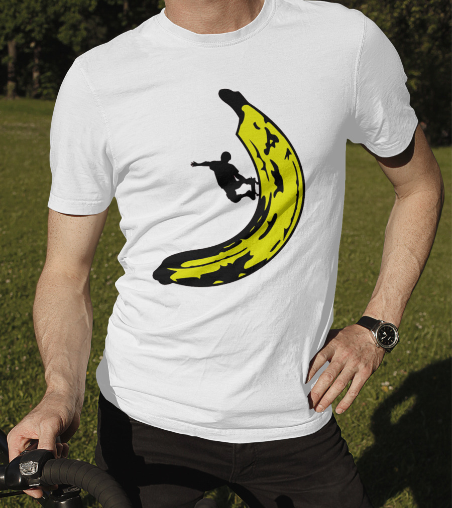 Banana Shaped Skateboard Ramp With Silhouette Skater Jumping T-Shirt