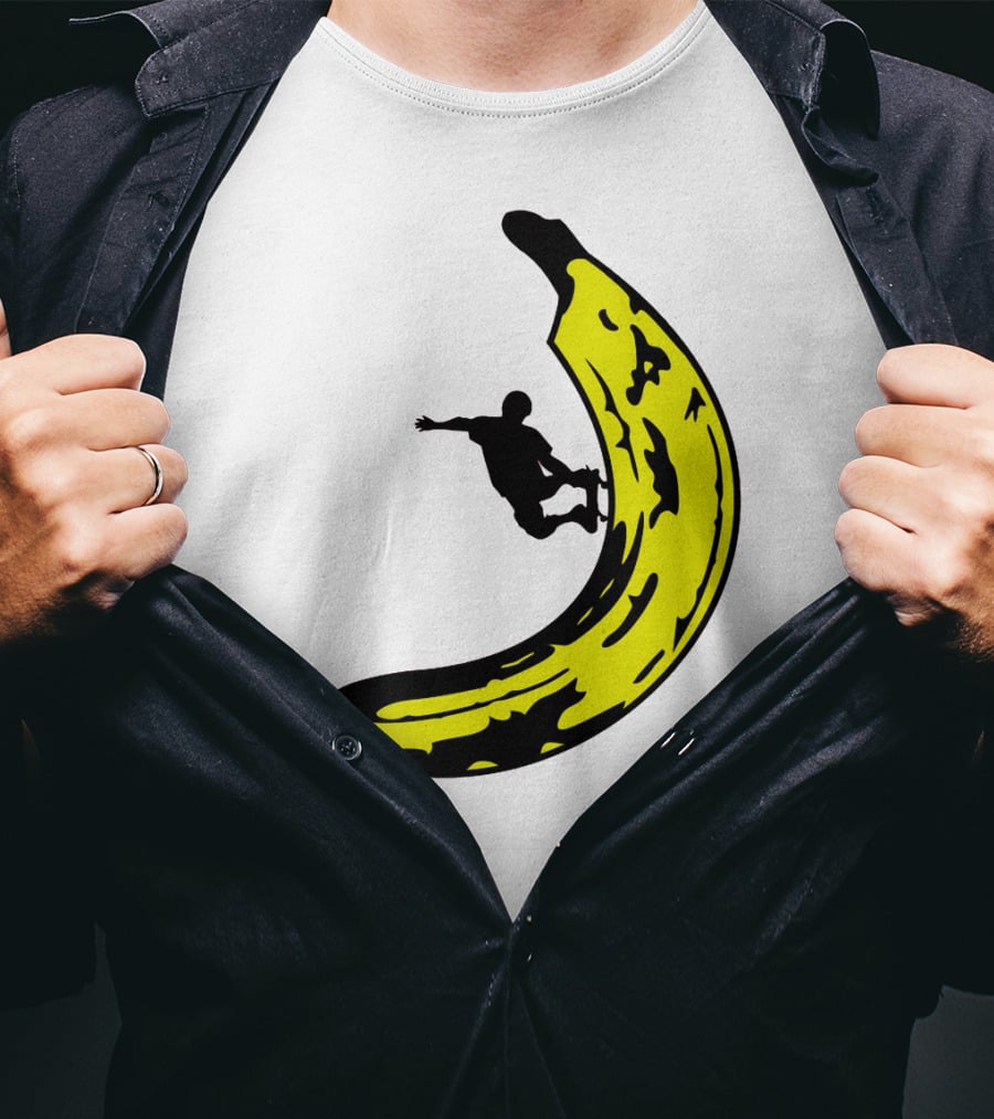 Banana Shaped Skateboard Ramp With Silhouette Skater Jumping T-Shirt