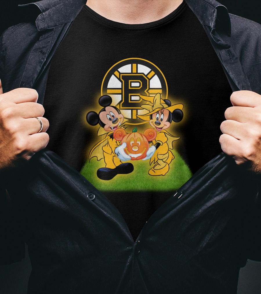 Boston Bruins Halloween Mickey And Minnie With Pumpkin T-Shirt