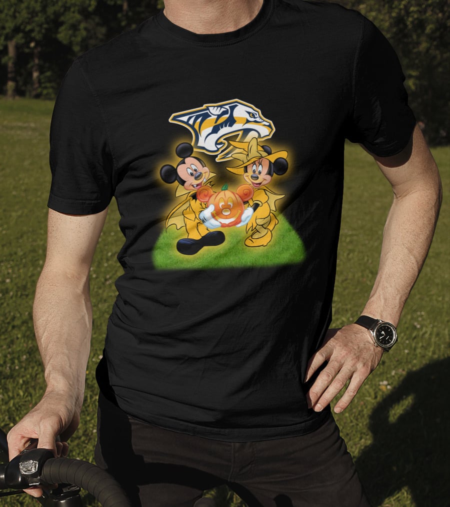 Mickey And Minnie Halloween Nashville Predators Pumpkin T-Shirt