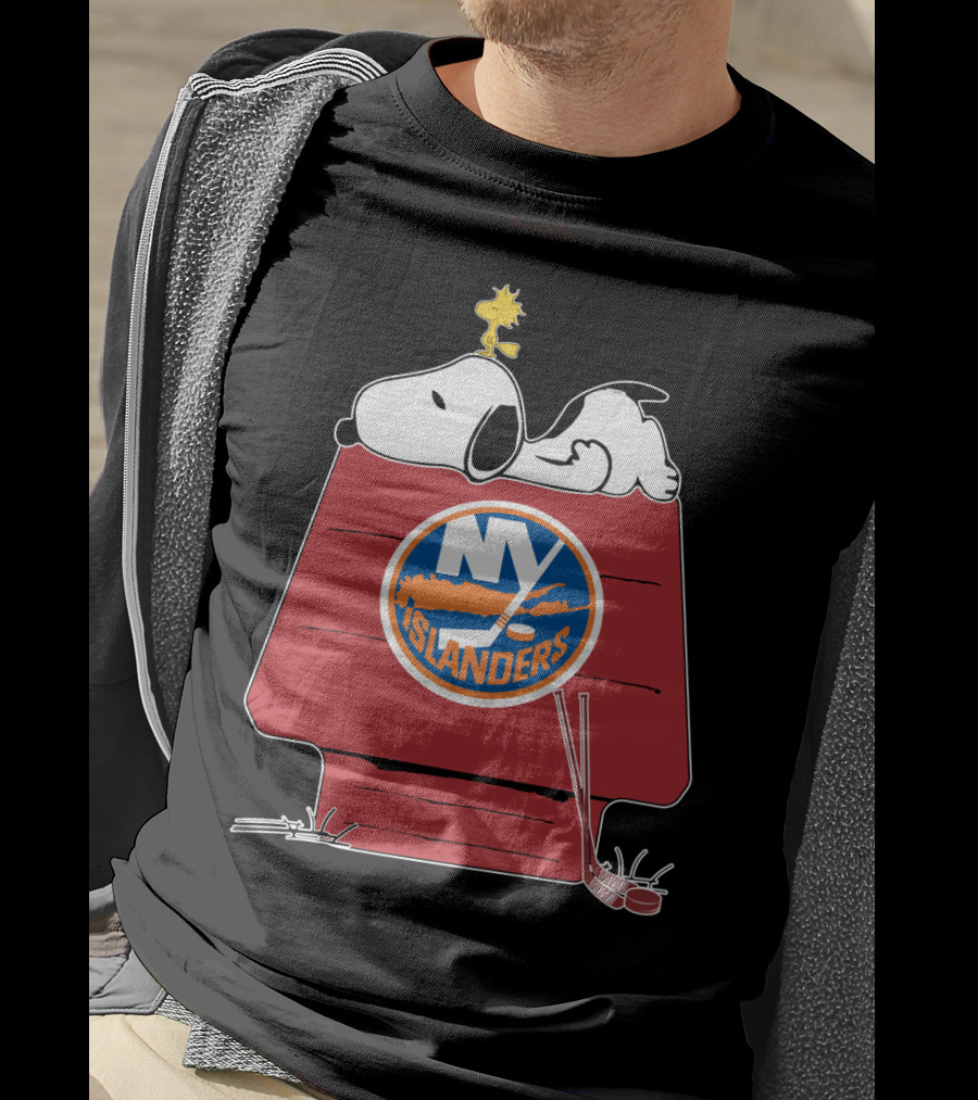 Snoopy Woodstock New York Islanders Peanuts Nhl Hockey Mashup T-Shirt