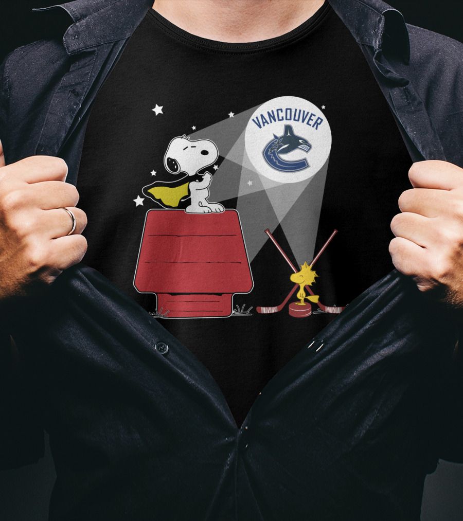 Snoopy Vancouver Canucks Hockey Spotlight T-Shirt