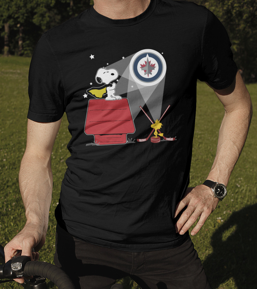 Winnipeg Jets Snoopy Woodstock Hockey Doghouse Spotlight T-Shirt