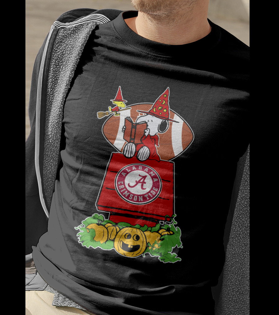 Alabama Crimson Tide Snoopy Halloween Scene With Football And Pumpkins T-Shirt