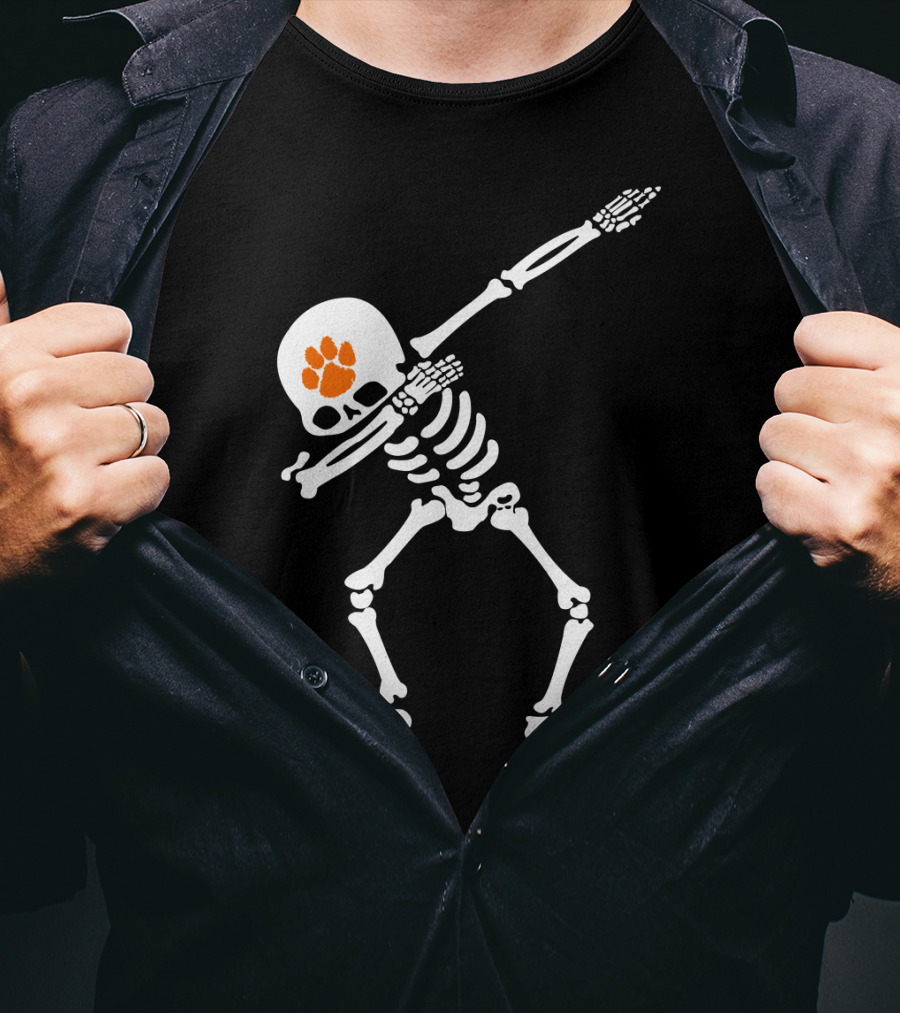 Clemson Tigers Football Skeleton Dabbing With Paw Prints T-Shirt