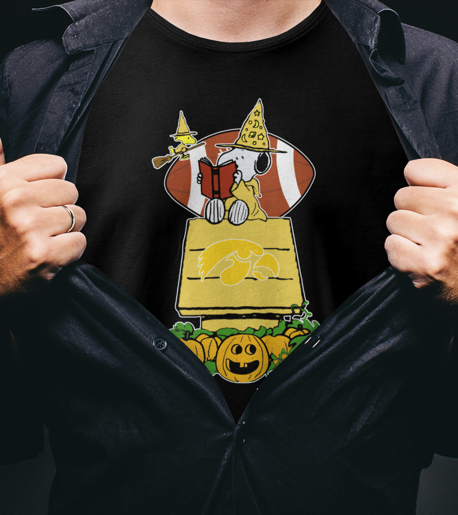 Halloween University Of Iowa Football Peanuts Snoopy Pumpkin House T-Shirt