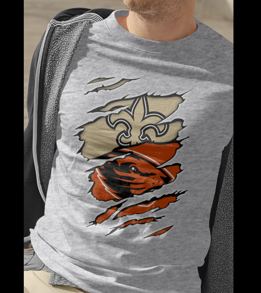 Saints Fleur-de-lis And Beavers Mascot Ripped T-Shirt