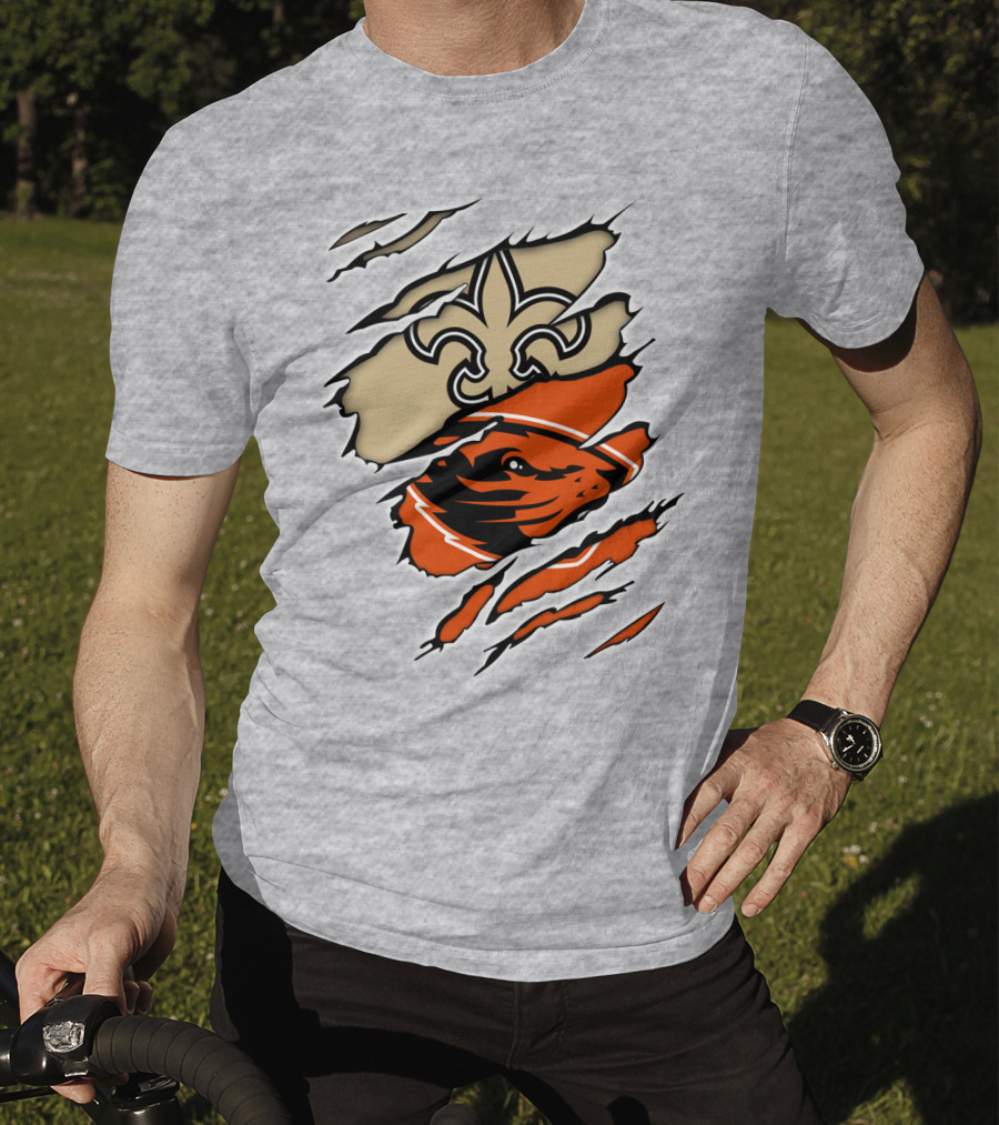 Saints Fleur-de-lis And Beavers Mascot Ripped T-Shirt