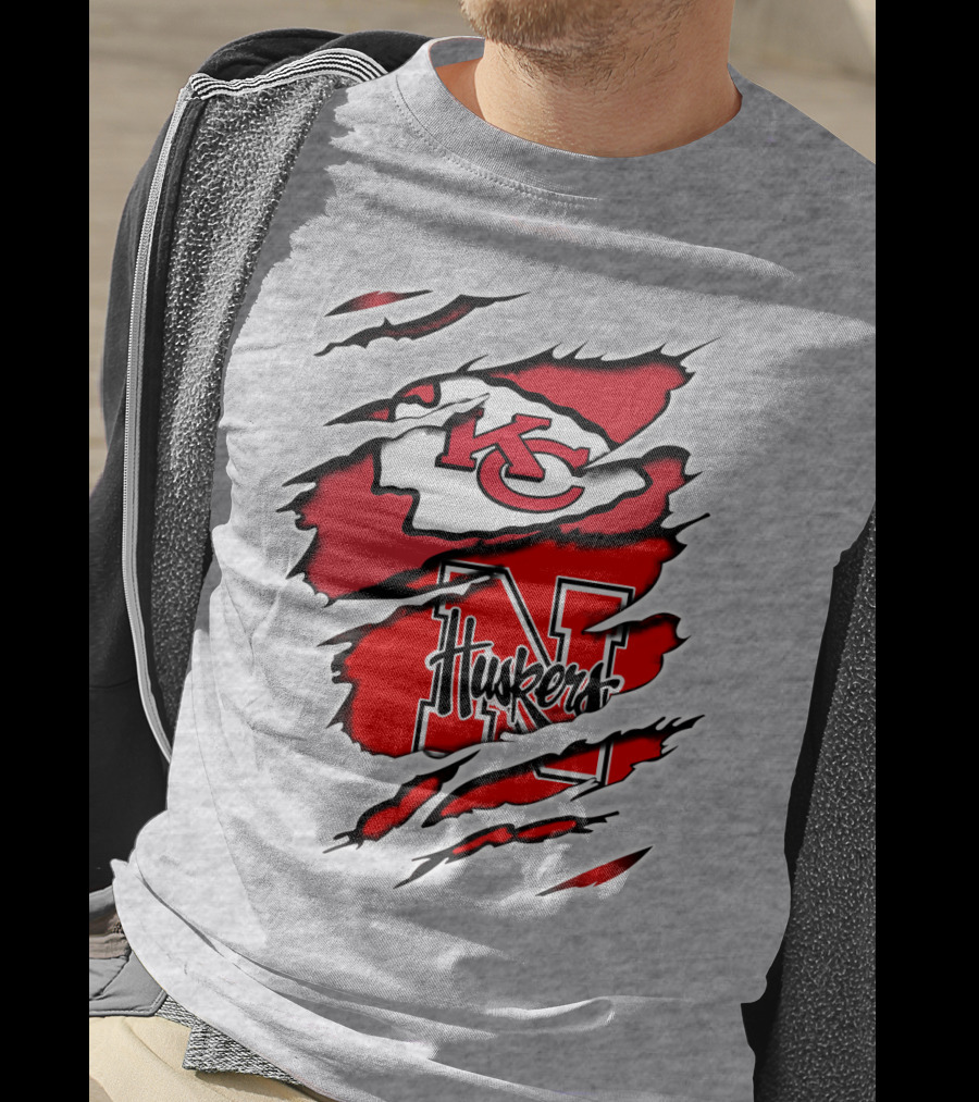 Kansas City Chiefs Nebraska Huskers Ripped T-Shirt