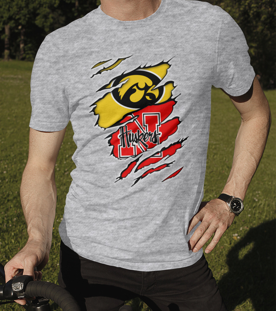 Hawkeyes Huskers Iowa Nebraska Clash T-Shirt