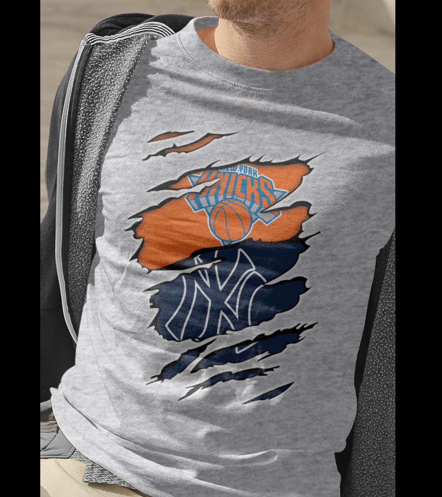 New York Knicks Yankees Torn Logo Fusion T-Shirt