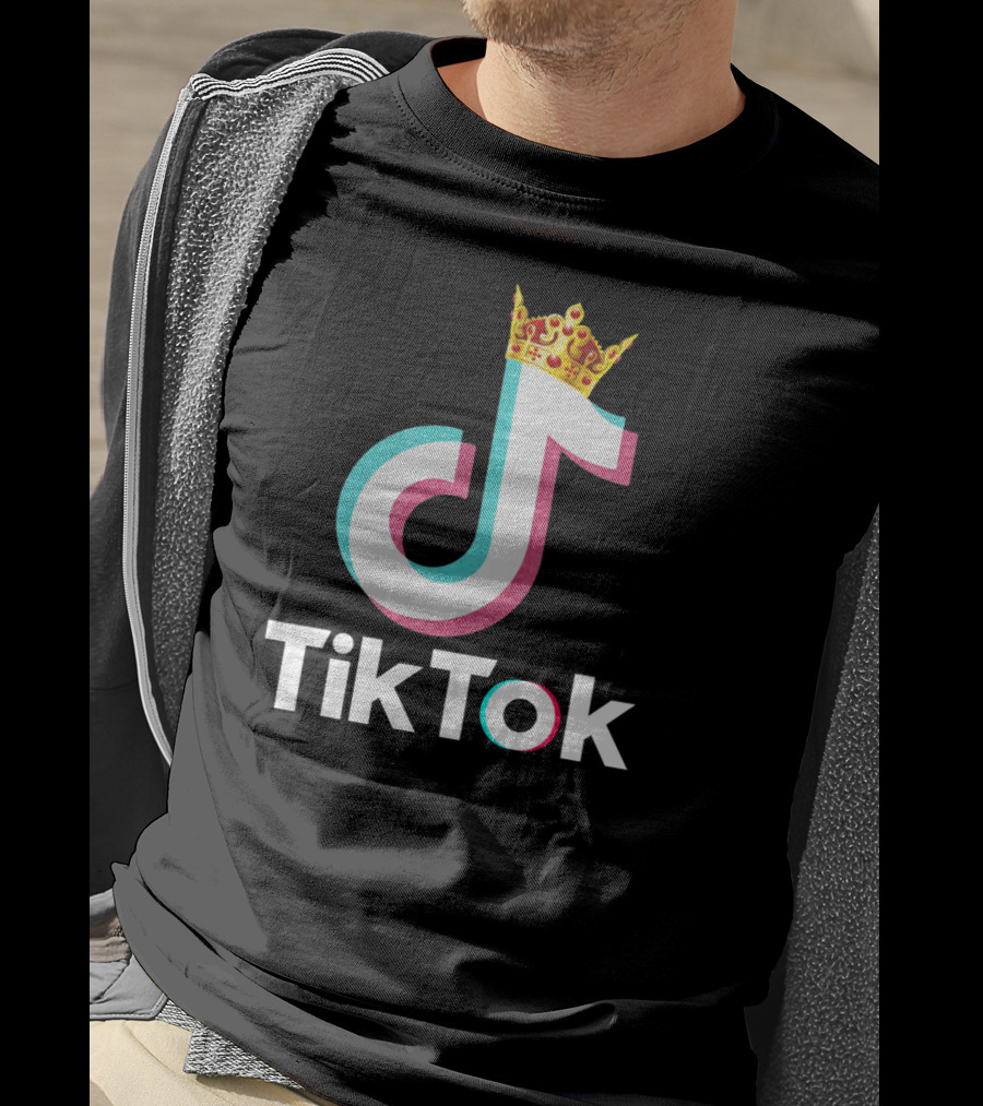 Funny TikTok Dancing Musician DJ Love With Crown T-Shirt
