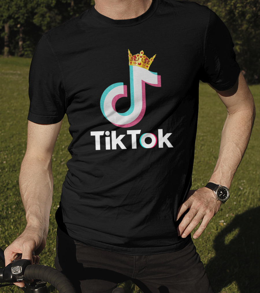 Funny TikTok Dancing Musician DJ Love With Crown T-Shirt