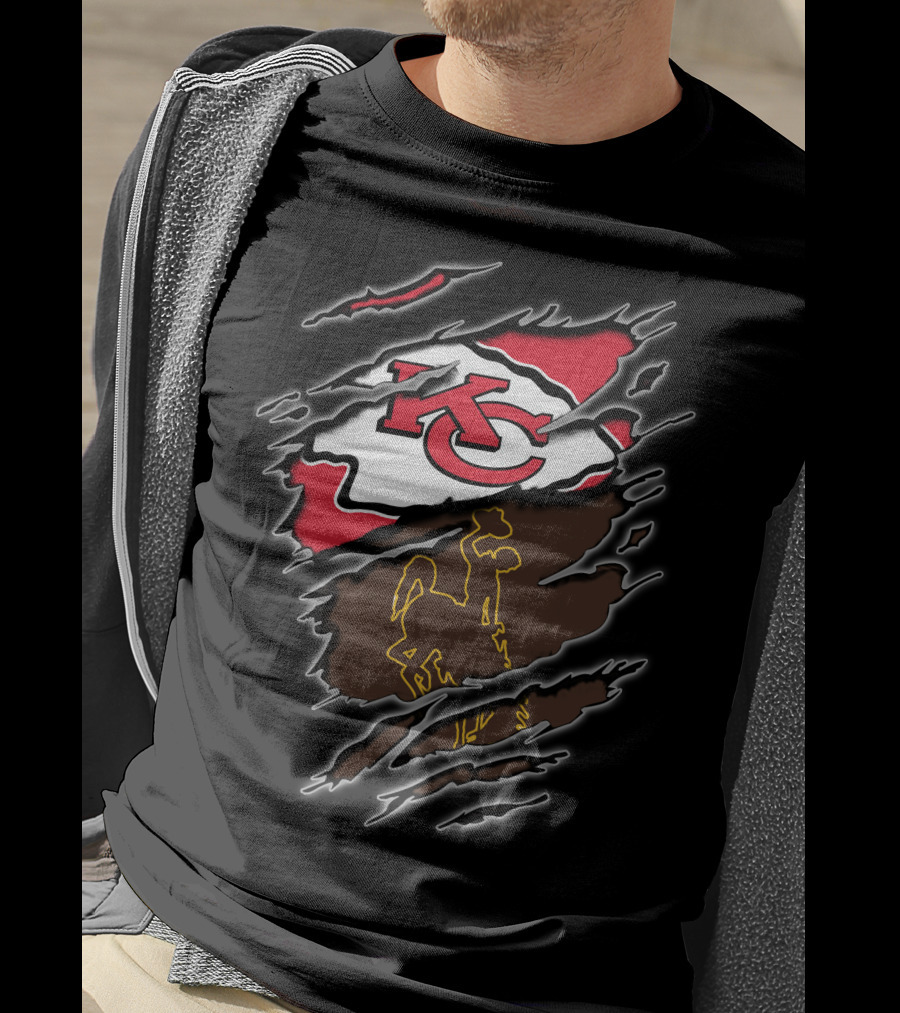Chiefs Kc Wyoming Cowboys Logo Rip T-Shirt