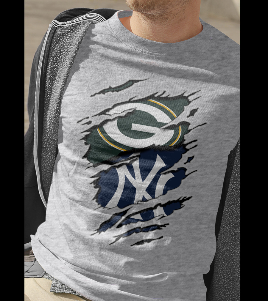 Green Bay Packers New York Yankees Torn Logo Fusion T-Shirt