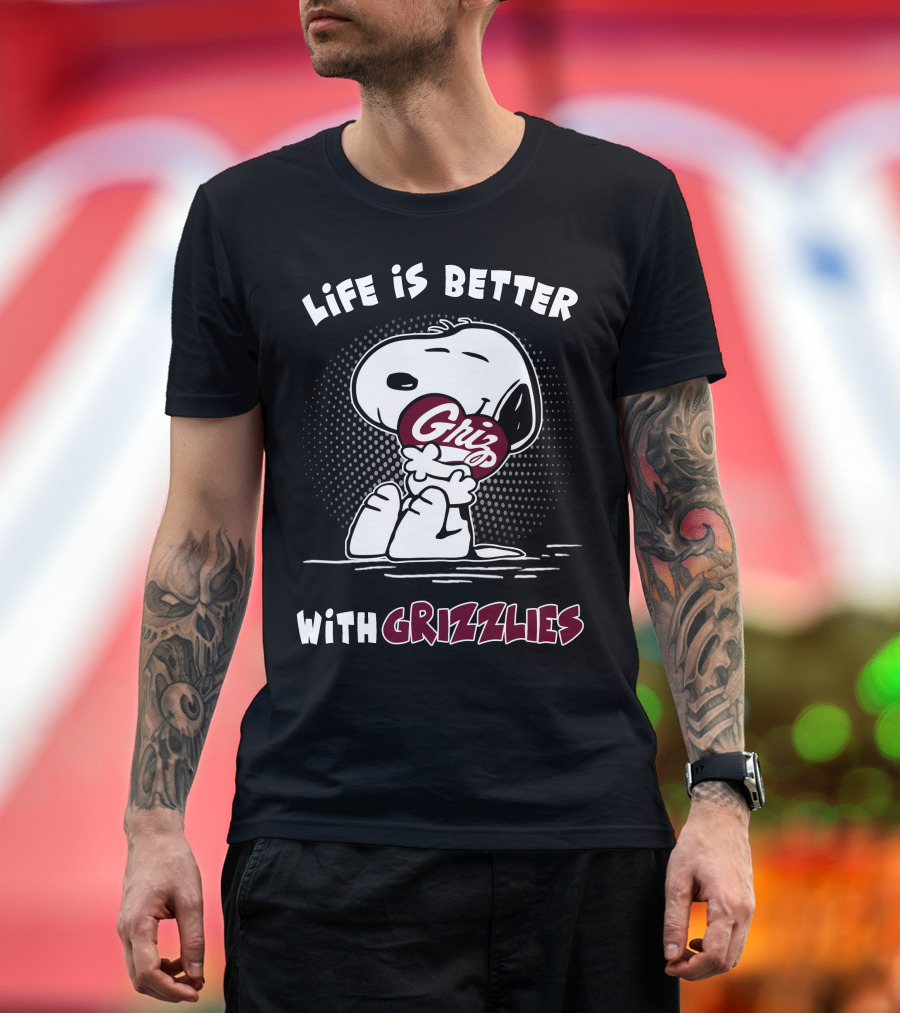 Life Is Better With Grizzlies Snoopy Hugging Football T-Shirt