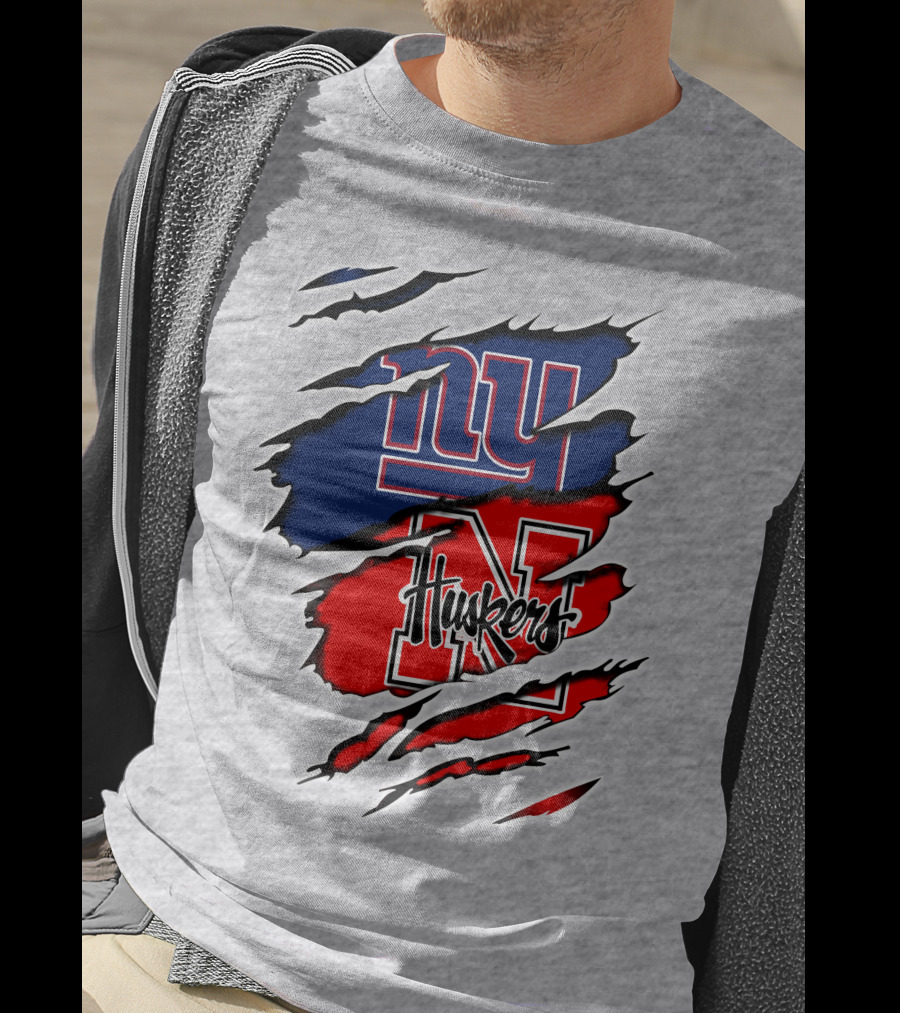 NY Giants Huskers Torn Layers T-Shirt