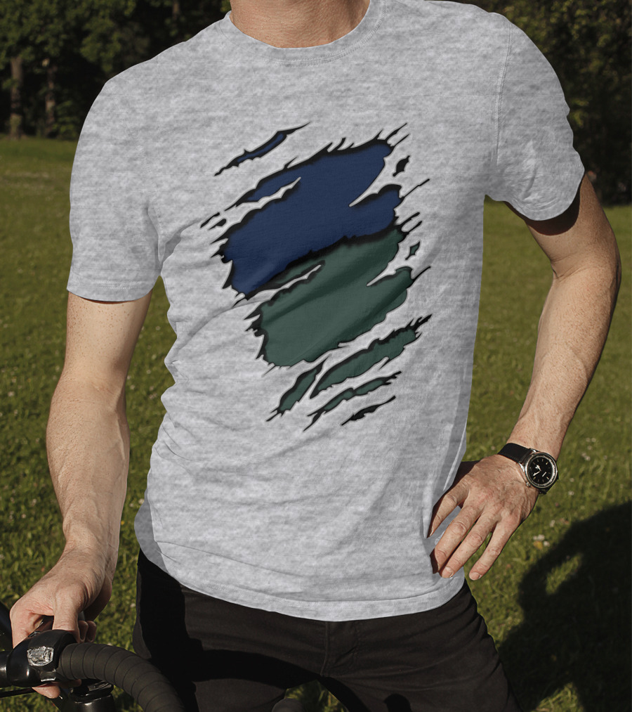 Je Me Ripped Two-Tone Claw Marks T-Shirt