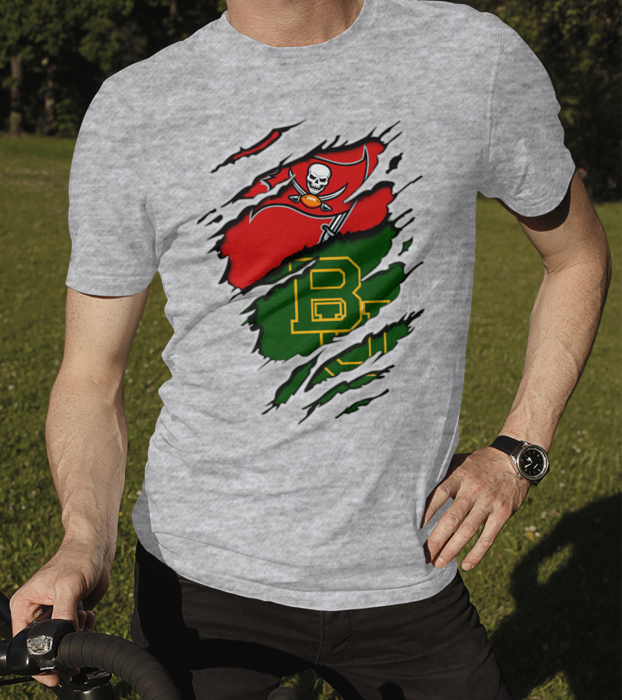 Buccaneers Baylors Skull Flag Ripped T-Shirt