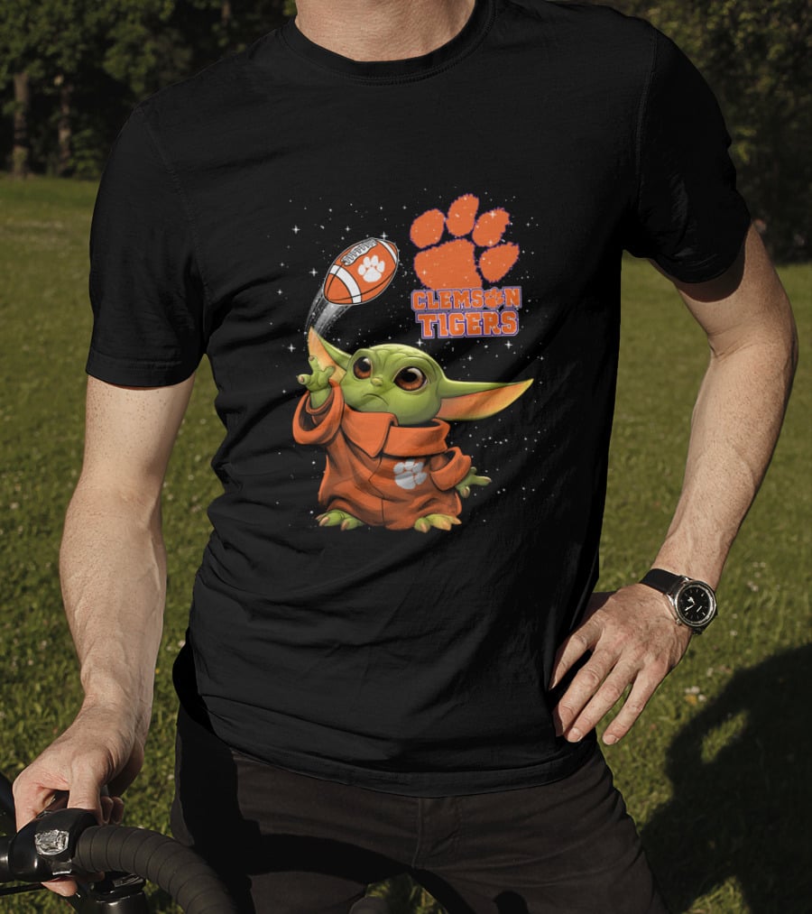 Clemson Tigers Baby Yoda Football Fan Star Wars Crossover T-Shirt