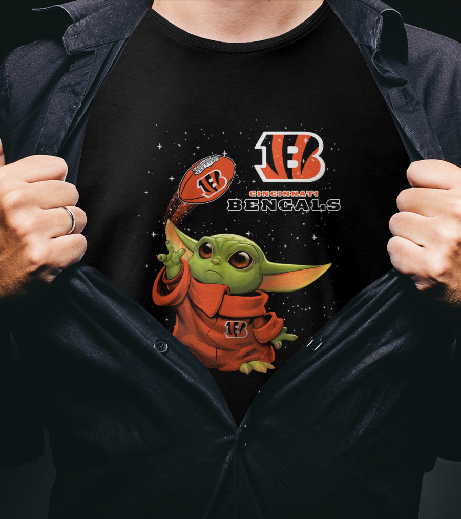 Cincinnati Bengals Baby Yoda Force Powers Football Team T-Shirt