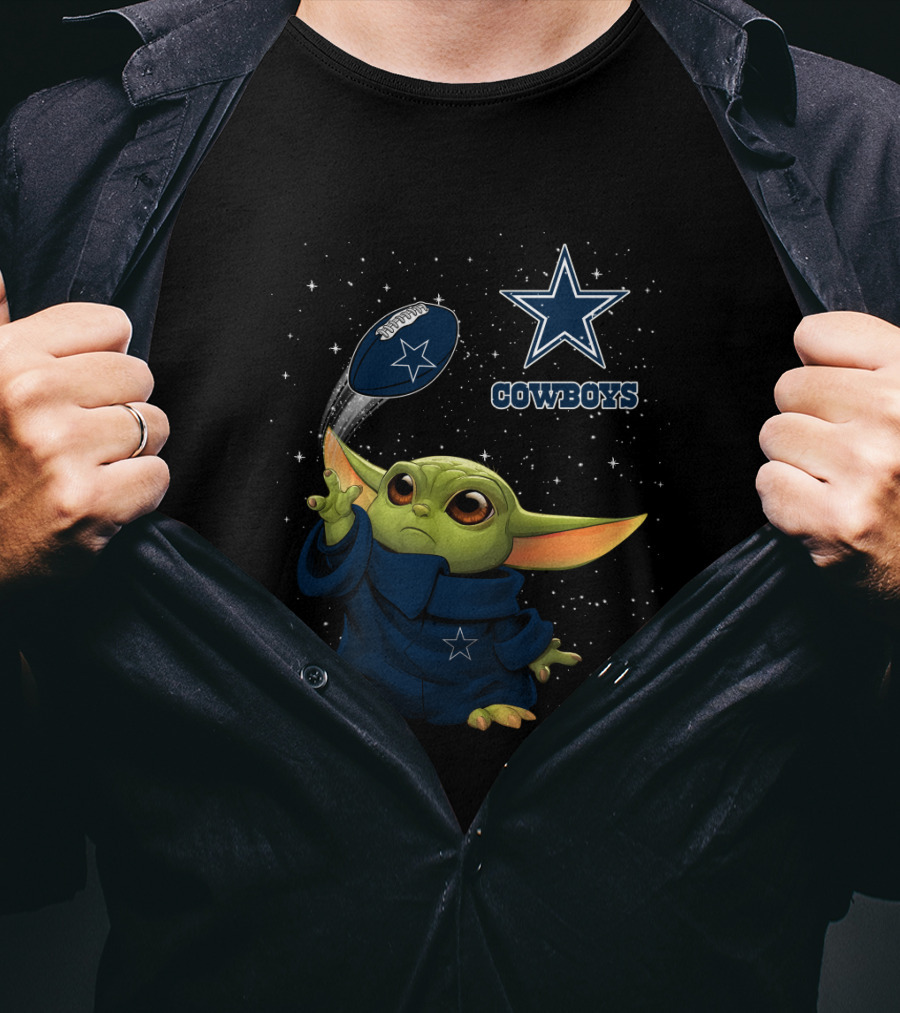 Baby Yoda Dallas Cowboys Star Football T-Shirt