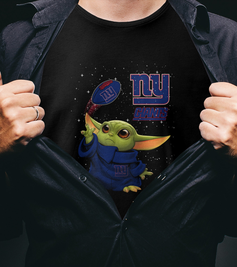 Baby Yoda NY Giants Football Fan Star Wars Mandalorian Fusion T-Shirt
