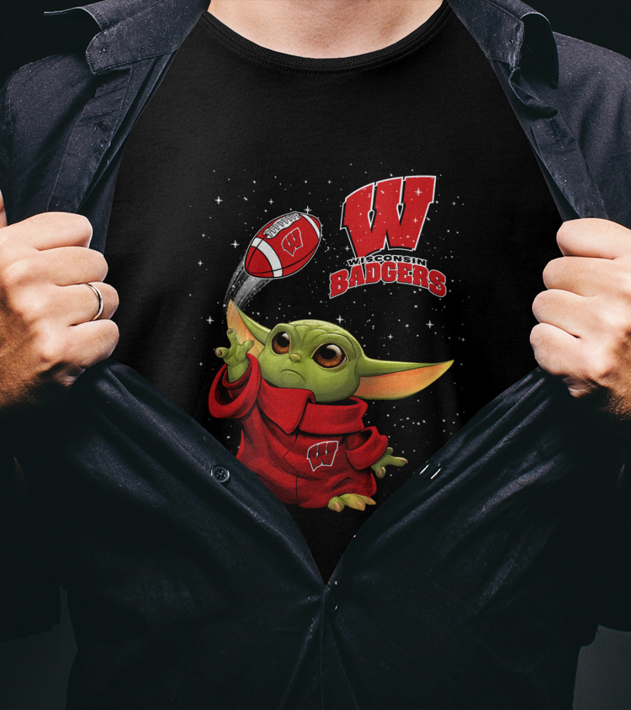 Wisconsin Badgers Baby Yoda Football Star Wars Crossover T-Shirt