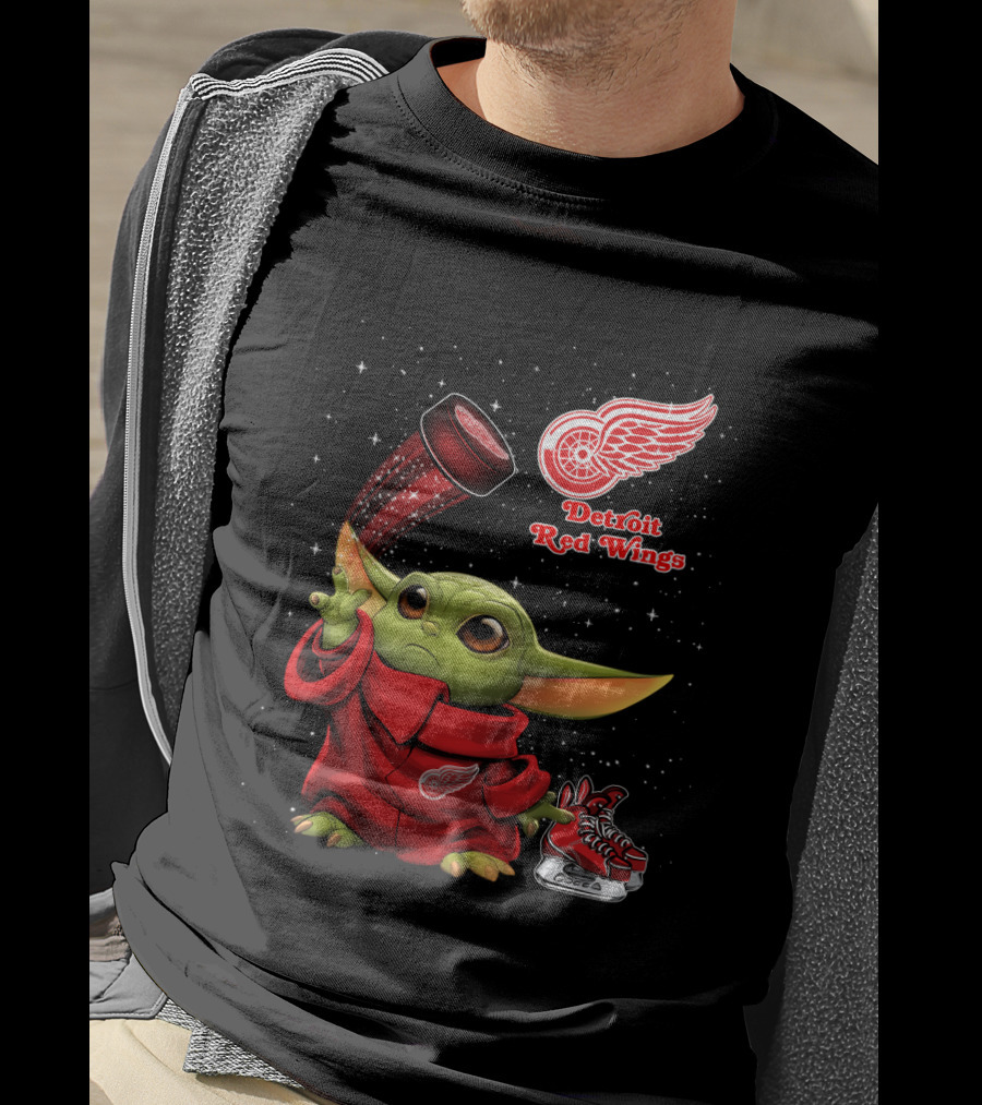 Baby Yoda Detroit Red Wings Hockey Magic Moment T-Shirt