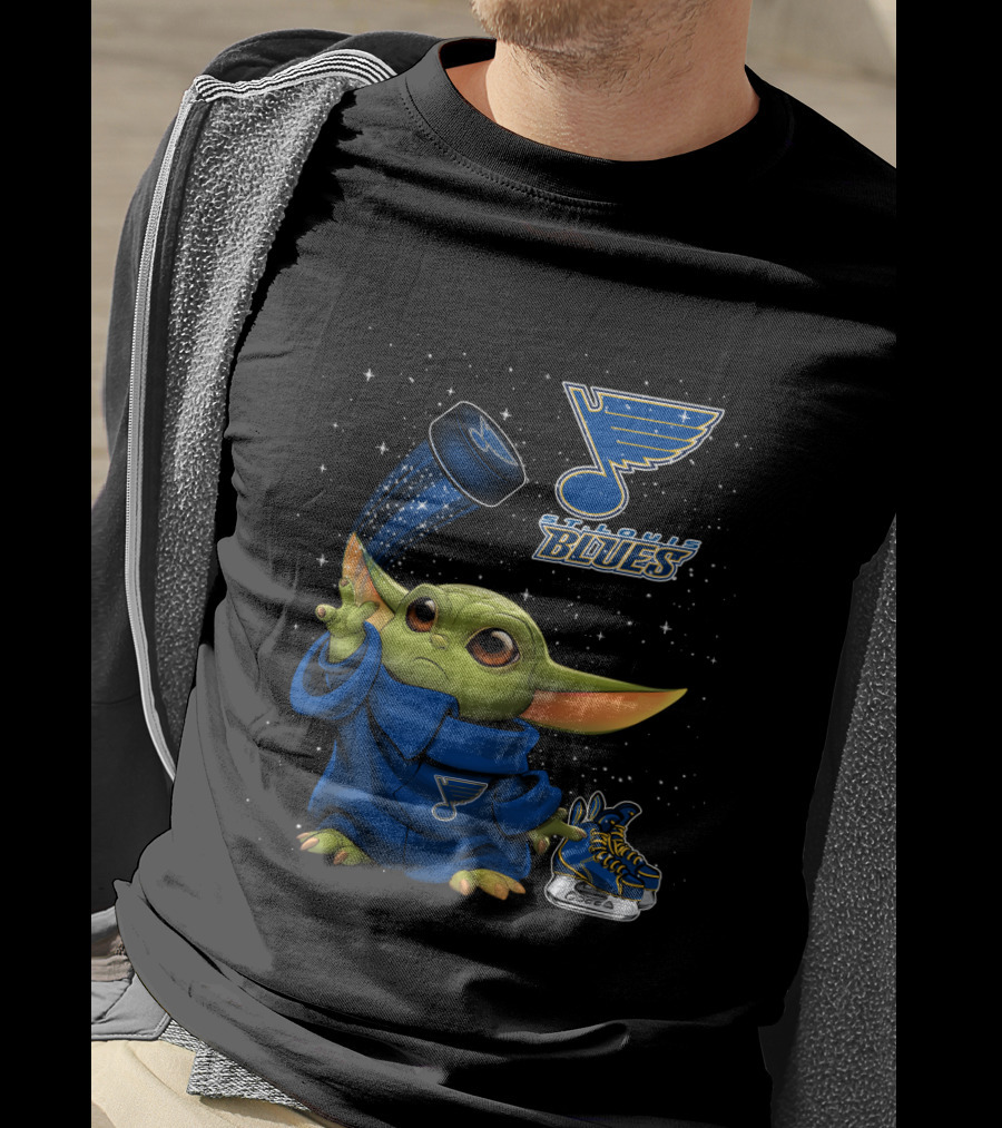 St Louis Blues Baby Yoda Holding Hockey Puck With Logo And Skates T-Shirt